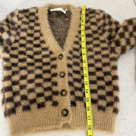 ASTR The Label Faux Fur Check Cardigan in Tan & Brown Checked Size Medium - Picture 11 of 12